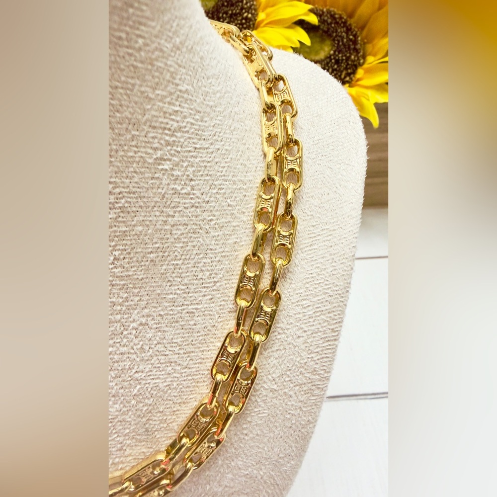 New Vintage Celine Gold Chain Necklace - Picture 5 of 14